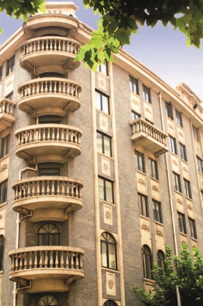 JIA在中文裡是「家」的意思,JIA Shanghai以在香港大